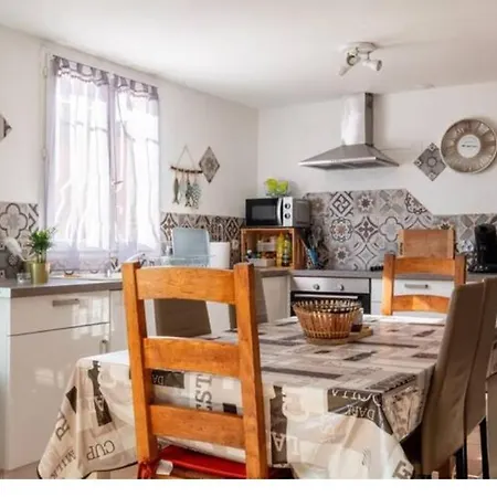 Provencale 10 Mn Des Plages * Lunel (Herault)