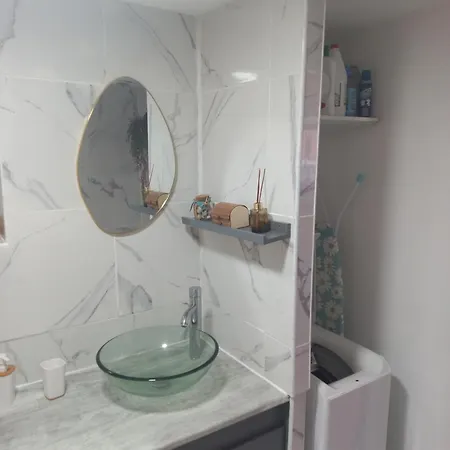 Provencale 10 Mn Des Plages * Lunel (Herault)